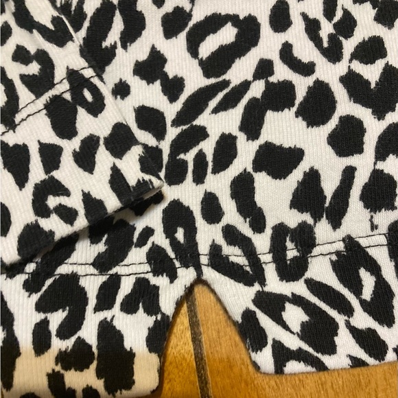 Ladies Size Large Rafaella Leopard Button Down Sweater - Picture 8 of 14